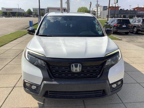 White Diamond Pearl 2019 Honda Passport EX-L