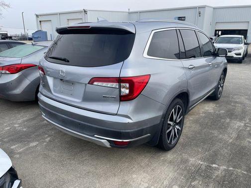 2020 Honda Pilot Touring 8-Passenger