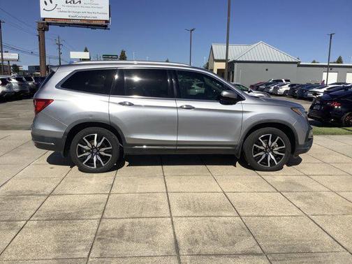2020 Honda Pilot Touring 8-Passenger
