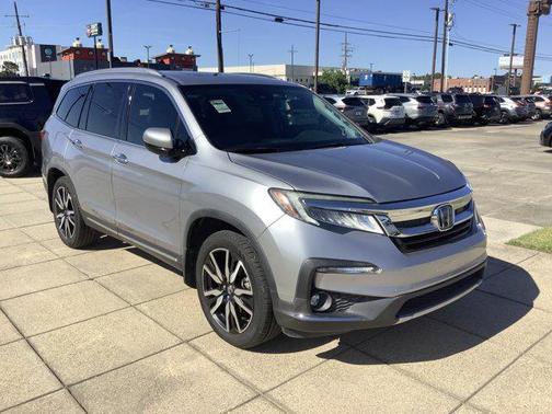 2020 Honda Pilot Touring 8-Passenger