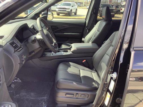 Crystal Black Pearl 2026 Honda Ridgeline TrailSport