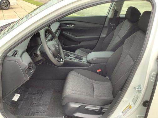 2025 Honda Accord LX 1.5T