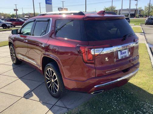 2020 GMC Acadia Denali