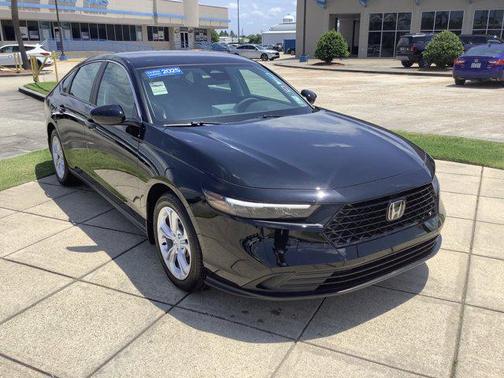 2025 Honda Accord LX 1.5T