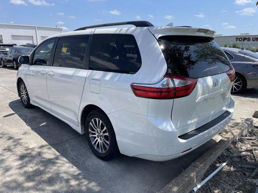 2018 Toyota Sienna Limited