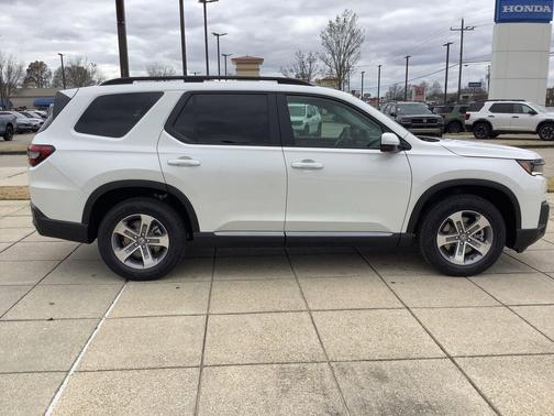 Platinum White Pearl 2026 Honda Pilot EX-L