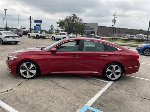 Radiant Red Metallic 2018 Honda Accord Touring 2.0T