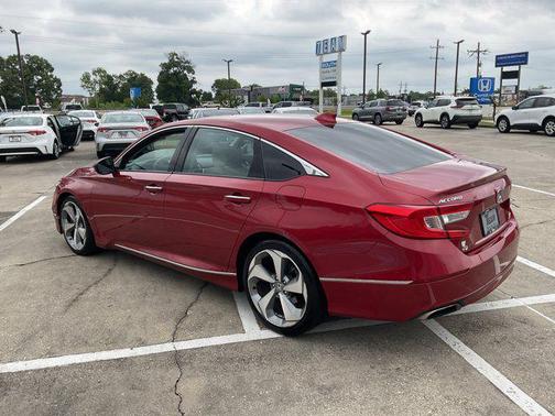 Radiant Red Metallic 2018 Honda Accord Touring 2.0T