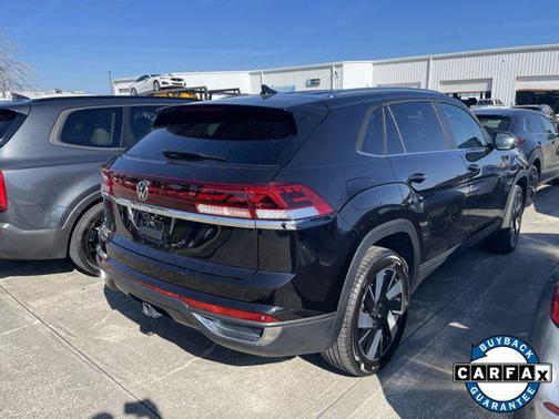 2025 Volkswagen Atlas Cross Sport 2.0T SE w/Technology