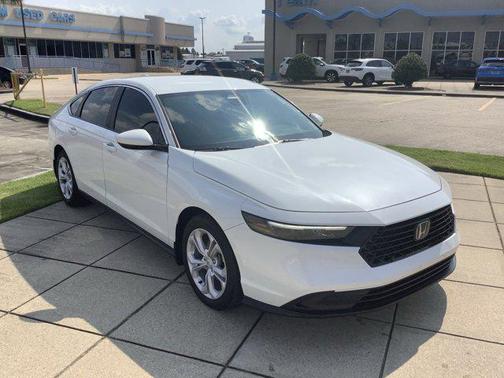 2025 Honda Accord LX 1.5T