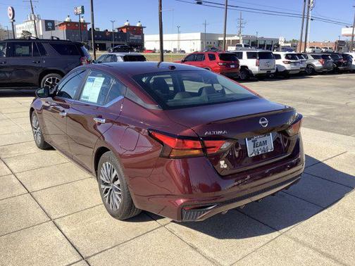 2025 Nissan Altima SV FWD