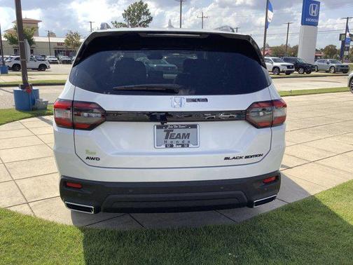 2025 Honda Pilot Black Edition