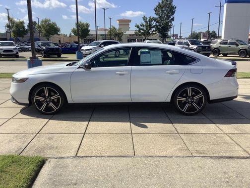 2024 Honda Accord Hybrid Base