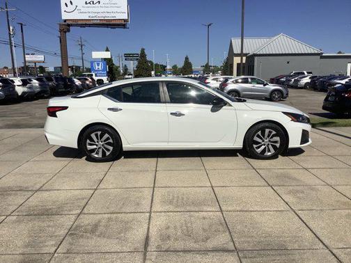 2024 Nissan Altima S FWD
