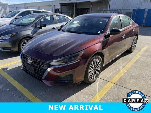 2025 Nissan Altima SV FWD