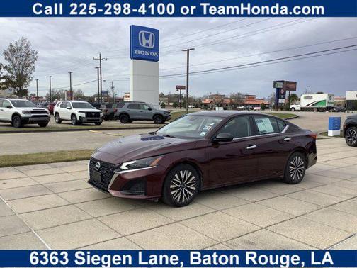 2025 Nissan Altima SV FWD