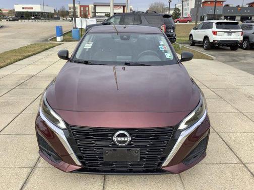 2025 Nissan Altima SV FWD