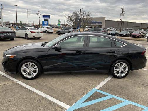 2025 Honda Accord LX 1.5T