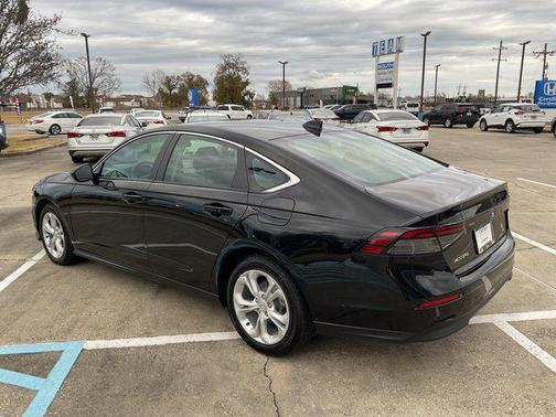 2025 Honda Accord LX 1.5T