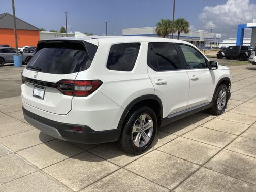 Platinum White Pearl 2025 Honda Pilot EX-L