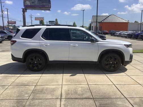 Platinum White Pearl 2026 Honda Pilot Black Edition