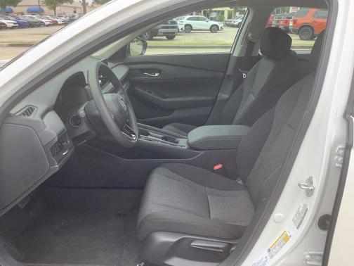 Platinum White Pearl 2026 Honda Accord LX 1.5T