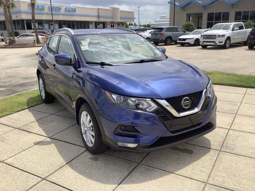2022 Nissan Rogue Sport SV