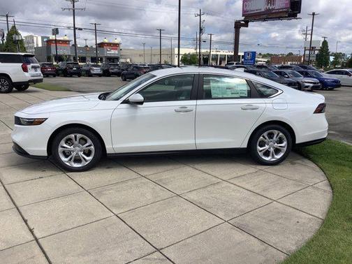 2025 Honda Accord LX 1.5T