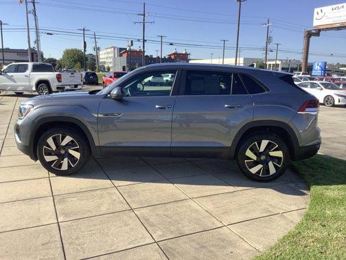 2024 Volkswagen Atlas Cross Sport 2.0T SE w/Technology
