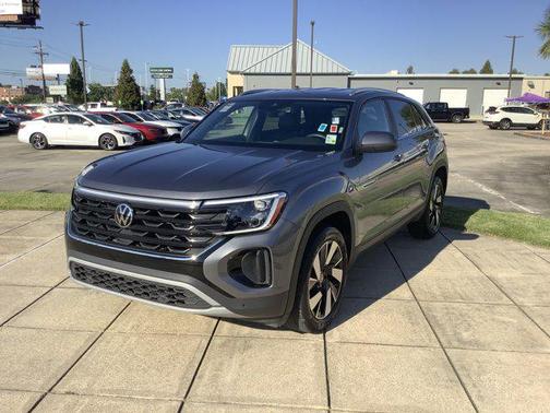 2024 Volkswagen Atlas Cross Sport 2.0T SE w/Technology