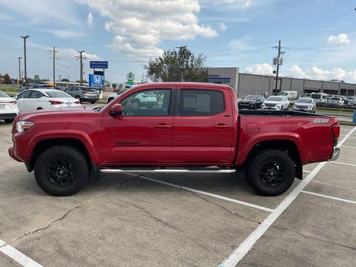 2022 Toyota Tacoma SR