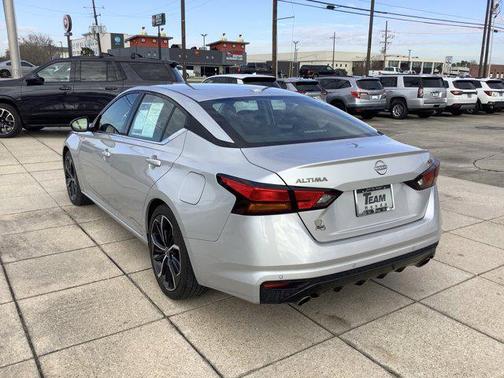 2024 Nissan Altima SR FWD