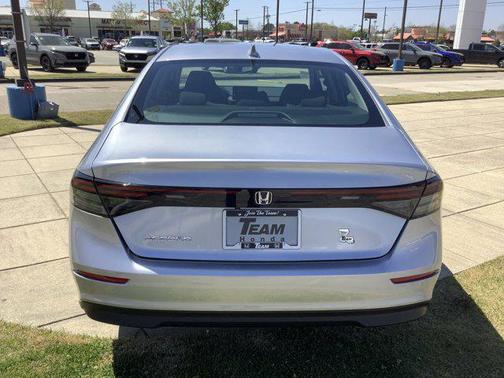 2025 Honda Accord LX 1.5T