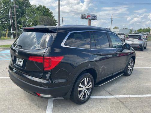 Crystal Black Pearl 2016 Honda Pilot EX-L