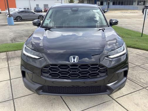 Crystal Black Pearl 2027 Honda HR-V LX