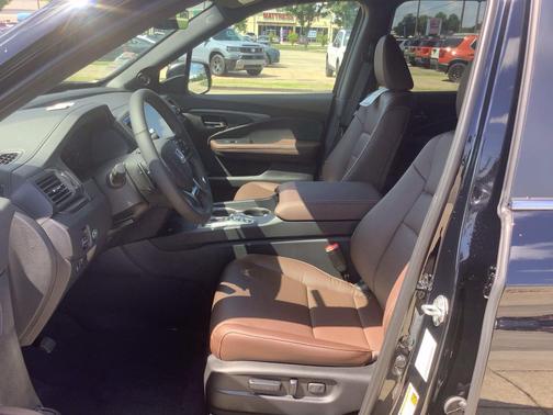 Crystal Black Pearl 2026 Honda Ridgeline RTL