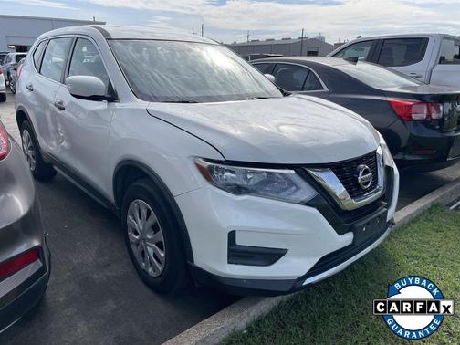 Glacier White 2017 Nissan Rogue S