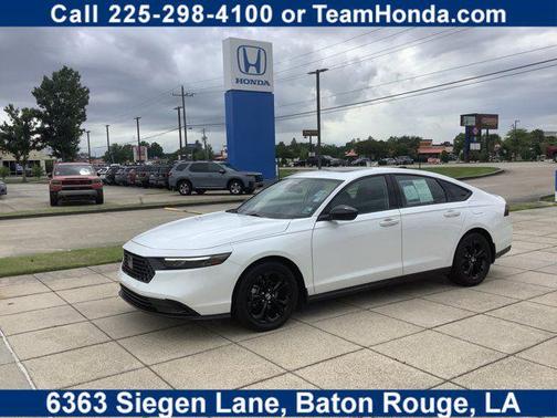 Platinum White Pearl 2025 Honda Accord SE