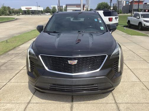 Stellar Black Metallic 2019 Cadillac XT4 Sport