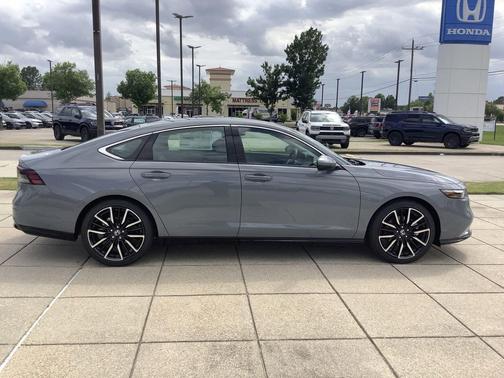 Urban Gray Pearl 2026 Honda Accord Hybrid Touring