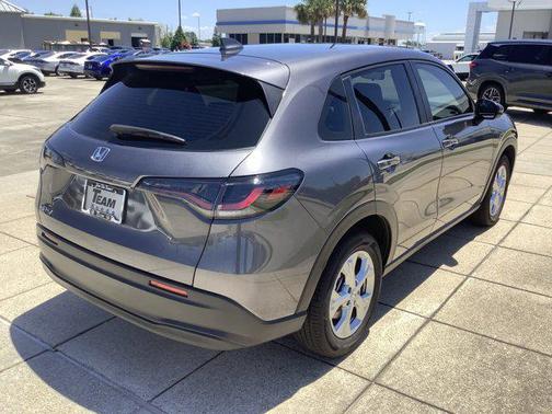 Modern Steel Metallic 2025 Honda HR-V LX
