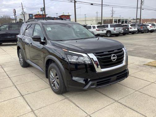 2025 Nissan Pathfinder SV FWD