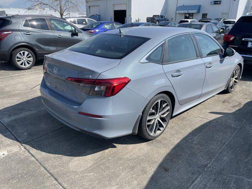 2022 Honda Civic Touring