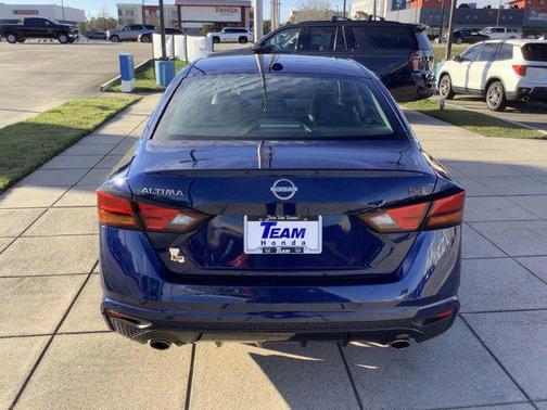 2024 Nissan Altima SR FWD