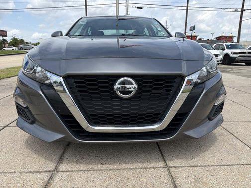 Gun Metallic 2020 Nissan Altima S FWD