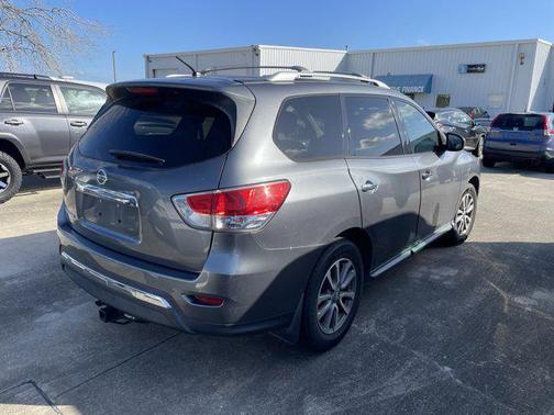 2015 Nissan Pathfinder S