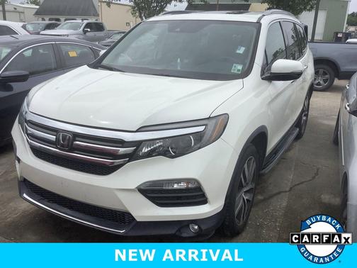 White Diamond Pearl 2018 Honda Pilot Touring