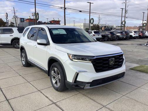 2023 Honda Pilot 2WD EX-L 8 Passenger