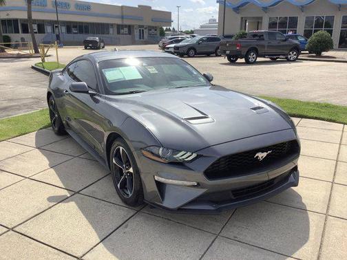 2022 Ford Mustang EcoBoost