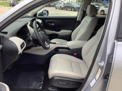 Solar Silver Metallic 2026 Honda HR-V EX-L